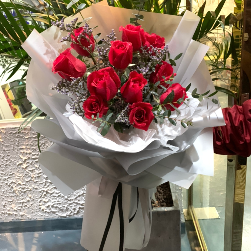 11 red roses in the city express Yinchuan flowers Shizuishan Wuzhong Guyuan Zhongwei Lingwu Qingtongxia flower shop