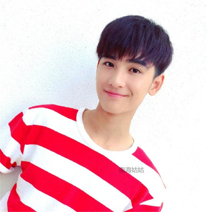 Perruque cheveux raides Court - Ref 2613030 Image 14