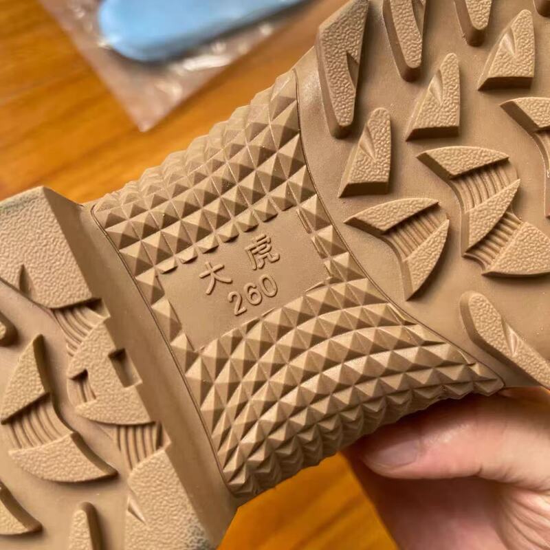 Dahu New Style Side Zipper Brown Combat Boots for Men 2025 High-Top Outdoor Hiking Boots Aokang Ultra-Light Combat Training Boots