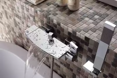 New all-copper bathtub faucet Waterfall shower bathtub faucet Hot and cold cylinder side bathtub faucet