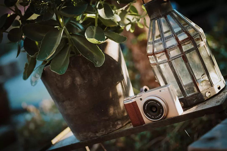 Điểm sản phẩm mới] Máy ảnh đơn micro di động retro Fujifilm Fuji XF10 Máy ảnh kỹ thuật số bỏ túi nhẹ - Máy ảnh kĩ thuật số máy ảnh kỹ thuật số giá rẻ