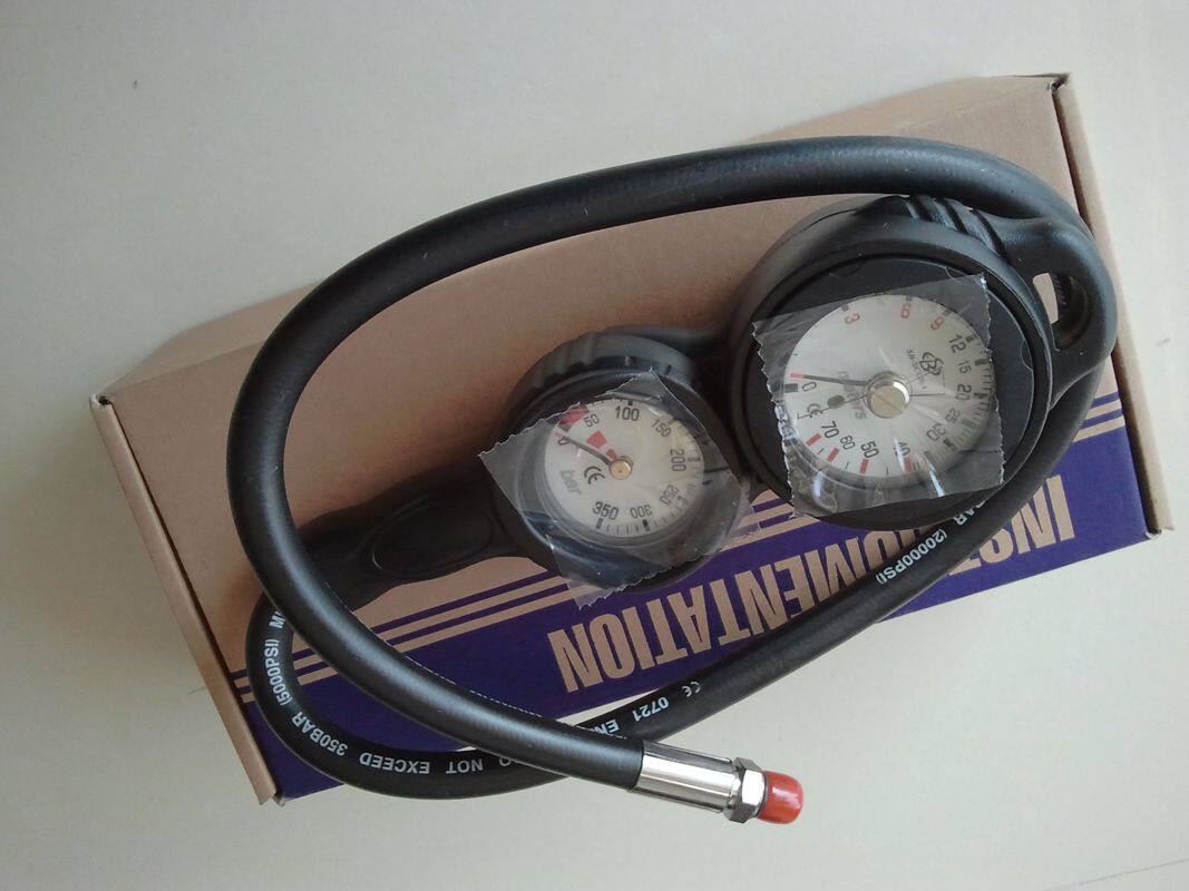 Supply of dive instrument pressure depth refers to the North Needle Dive Dive Special Triple Watch to guarantee submersible equipment