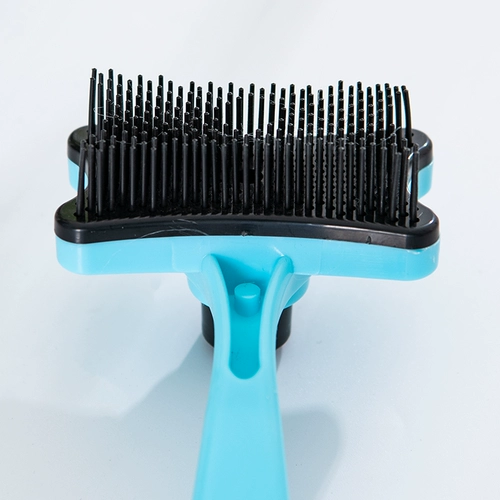 Собака расчесала кошачья кисть для домашних животных щетка