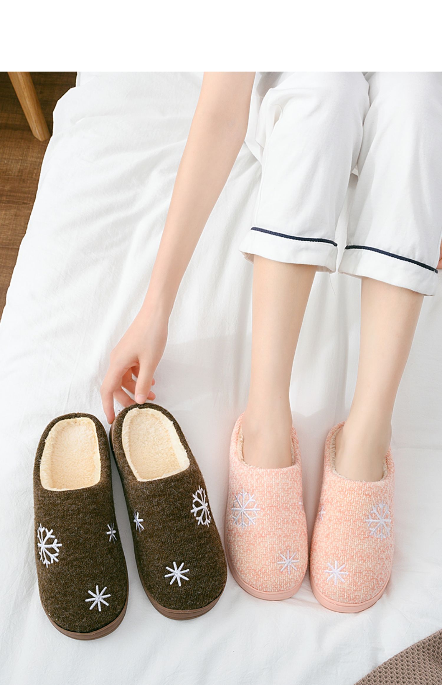 2019 dép mới nữ mùa đông nhà Hàn Quốc phiên bản tuyết dễ thương đôi dép bông nam dày nhà khách cotton kéo - Trang chủ dép mang trong nhà hình thú