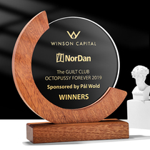 Love Charity Crystal Trophy Customized Dealer Authorization Brand Production Atmosphere New Excellent Employee Awards