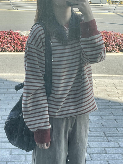 2025 early autumn new red striped sweater, lazy and high-end, loose casual long-sleeved T-shirt with base layer