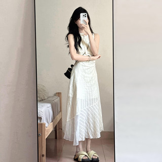 French-Style Gentle White Sleeveless Halter Neck Dress for Women, 2026 Summer New Design, Unique and Stunning Long Dress