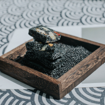 Lotus Wood black sesame sesame soft cake traditional handmade without red dates wolfberry walnut cake snack 180g