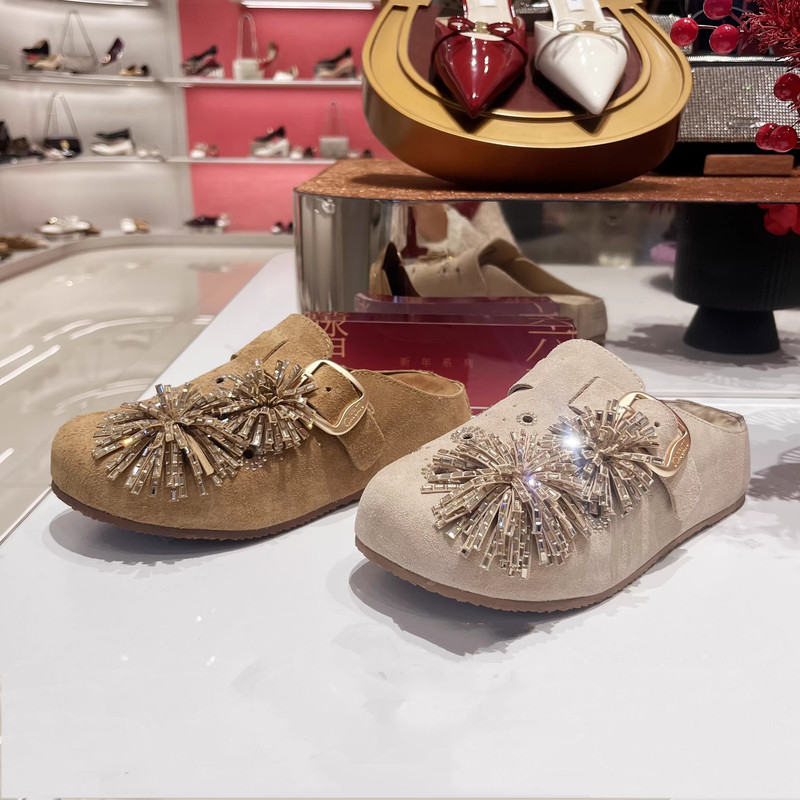 Same Style as in the Mall, 2026 Spring New Model Fireworks Holiday Retro Birkenstock-Style Flat Casual Women's Shoes Eg117