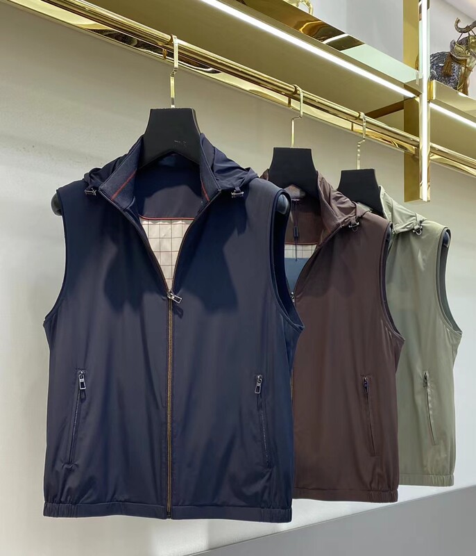 Spring and Summer New Style High-Quality Lightweight Breathable Fabric Detachable Hooded Vest Jacket for Young Men