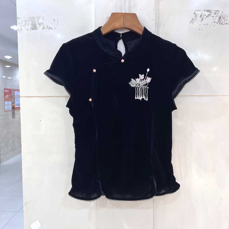 L69297 Asymmetrical Front Closure Stand Collar Beaded Embroidered Floral Lace Trim Slit Slim Fit Silk Velvet Chinese Style Shirt L69297 Asymmetrical Front Closure Stand Collar Beaded Embroidered Floral Lace Trim Slit Slim Fit Silk Velvet Chinese Style Shirt