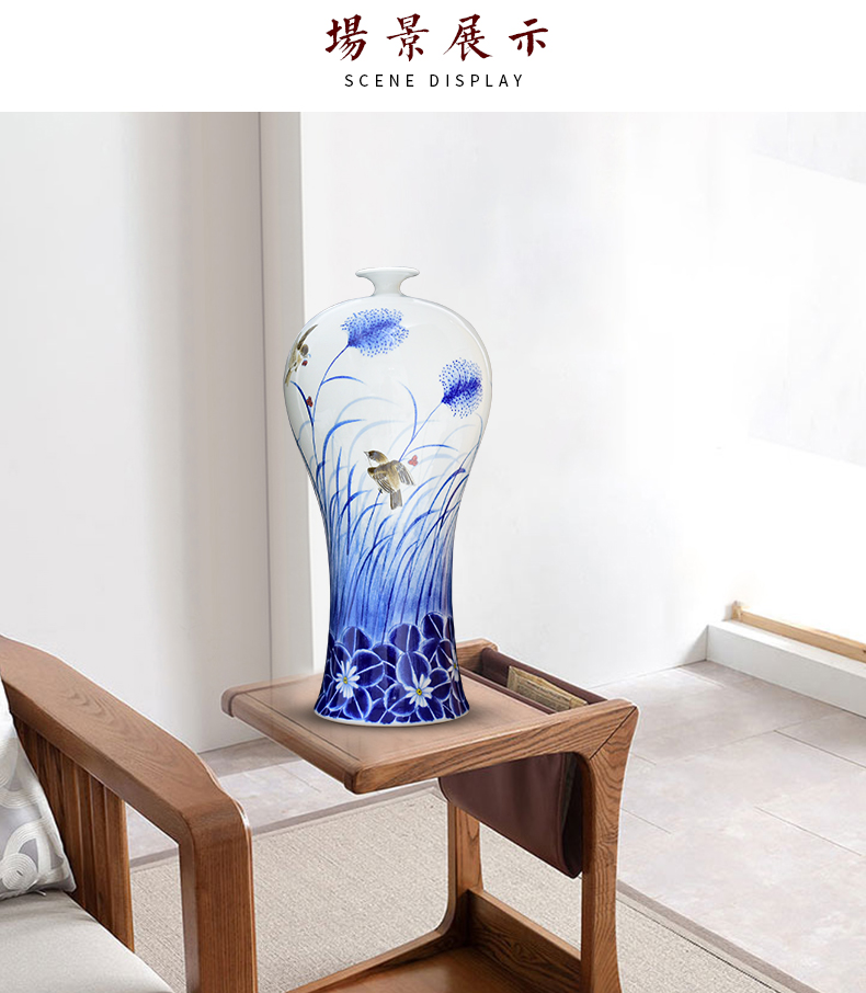 Jingdezhen ceramics handicraft in the blue and white name plum bottle of I and contracted sitting room home decoration furnishing articles