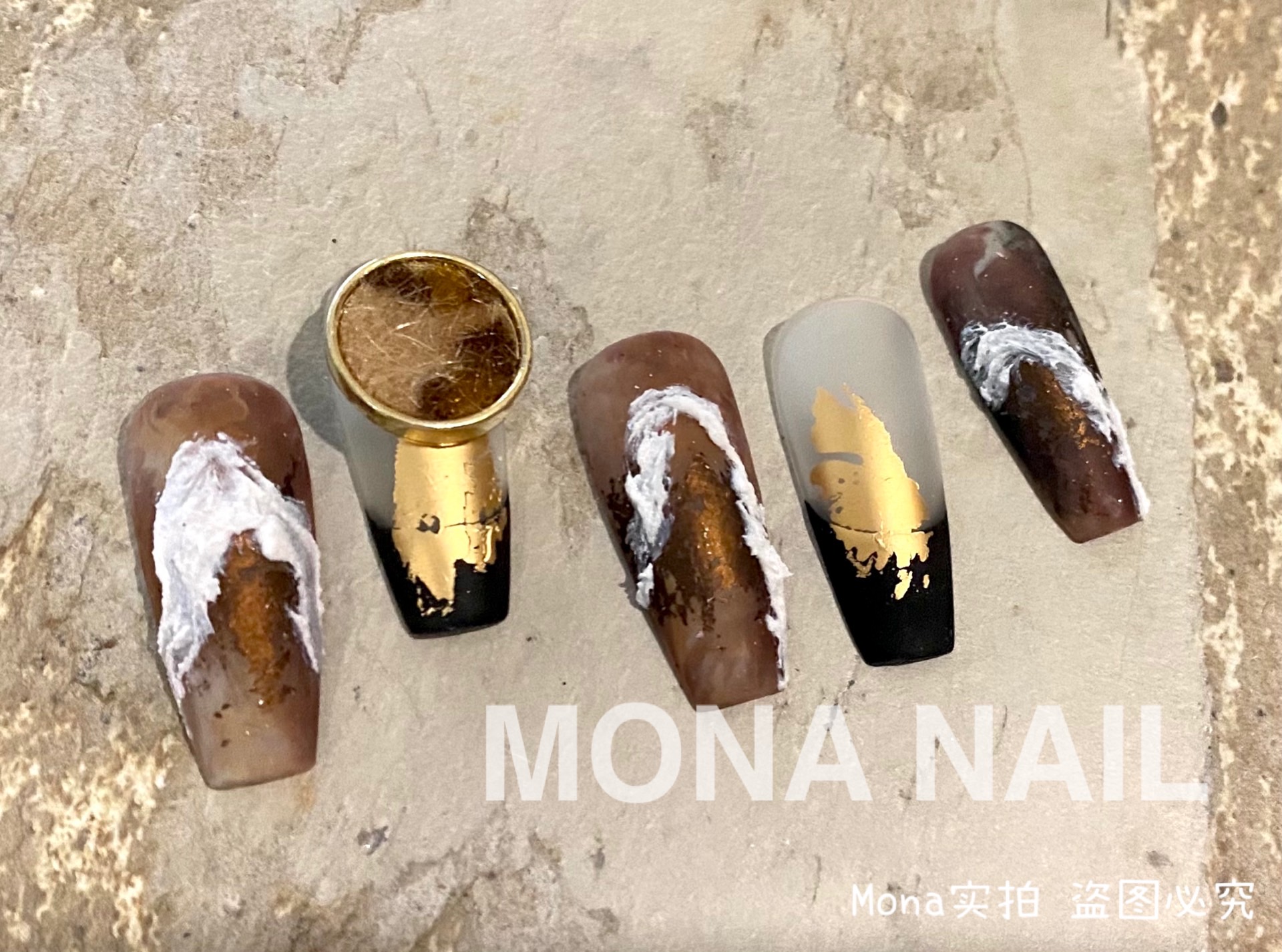 The Sytum shadow wood can be removed to wear alpha in Japanese red book