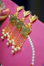 A Wonderwater and Field Jade and the End Old Mine Earrings Ice Jelly Material with Xiaoakoya