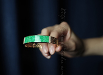 Strength player ancient sense 18K inlaid with green jade time if there is an old face has been married to appreciate