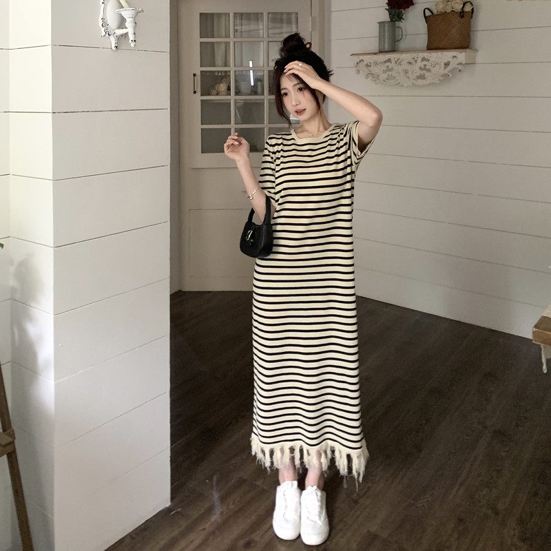 2026 Summer New Plus Size Striped Knit Dress for Women, Loose and Stylish, Age-Reducing and Slimming Long Dress