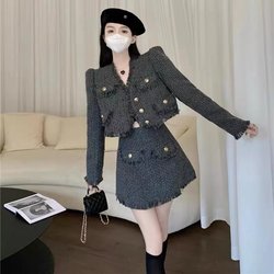 Xiaoxiangfeng retro French temperament Xiaoxiangfeng age-reducing puff sleeves tassel jacket skirt fashionable two-piece suit