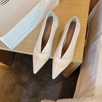 Giant Soft Giant Comfy Style Retro High Heel Shoes Female Pointy Leather Fine Heel V-mouth Grandma Shoes Ins Little Heel Shoes