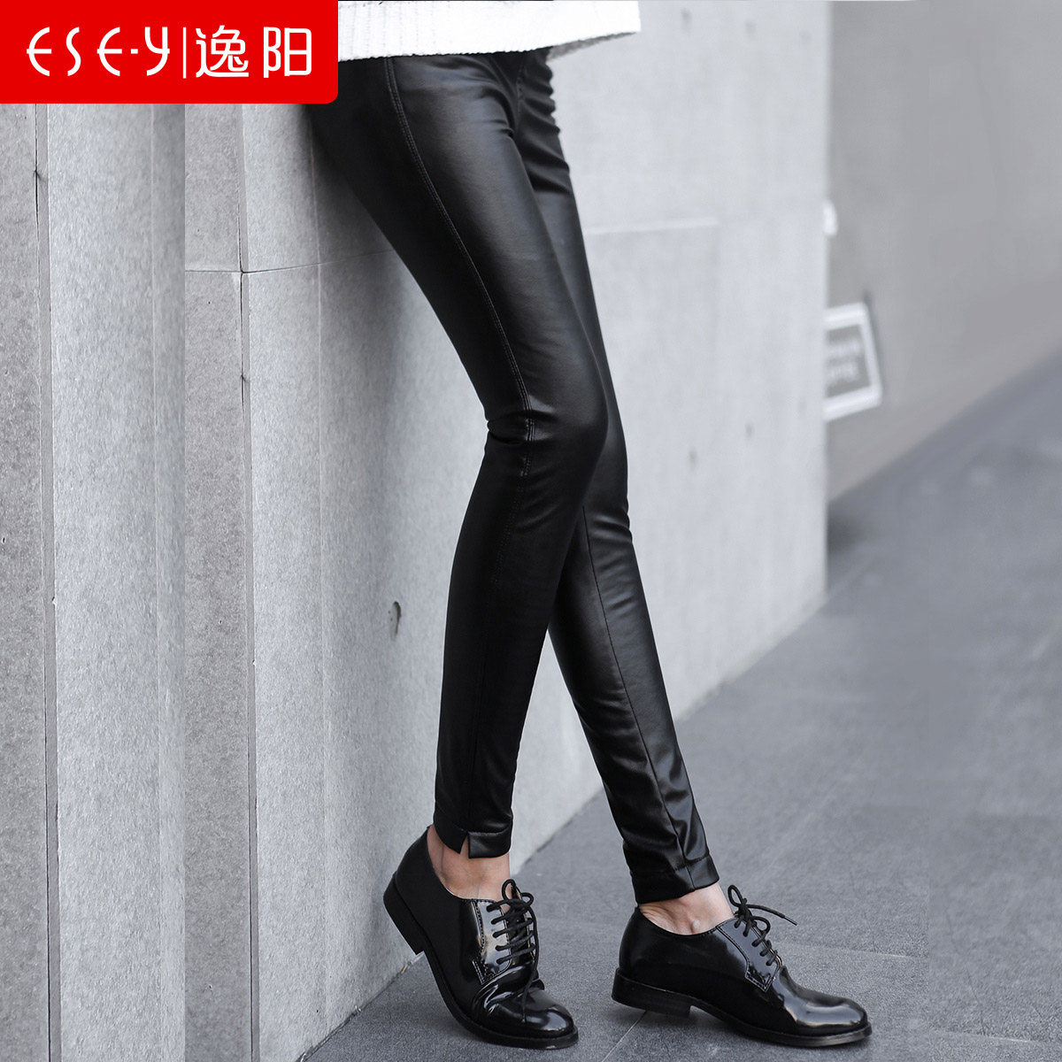 Yiyang women's pants new winter PU leather pants plus velvet warm inner pants women's outer wear thin and shiny pencil pants