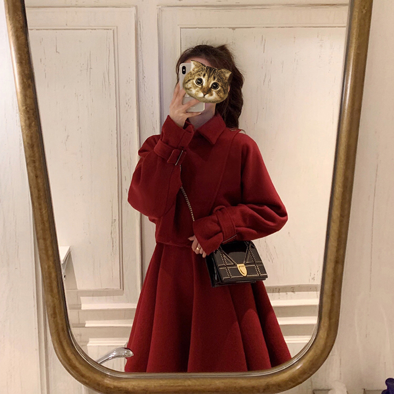 2019 popular new little man red woolen coat women's long version of Hepburn wind fairy coat women autumn and winter tide