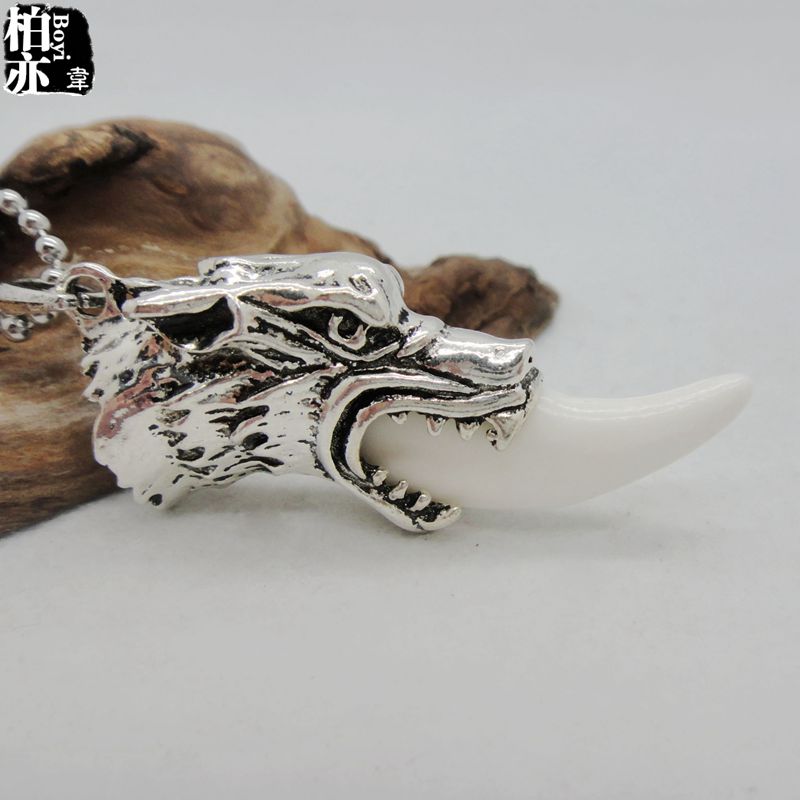 Hip-hop necklace man wolf tooth pendant personality accessories hegedog teeth to boyfriend hungry wolf kiss