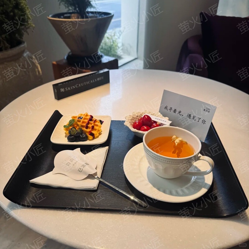 Light Luxury and High-End Ceramic Plate with Romantic Floral Border, Fruit Dish, Hotel Beauty Salon Exquisite Afternoon Tea Break Set Light Luxury and High-End Ceramic Plate with Romantic Floral Border, Fruit Dish, Hotel Beauty Salon Exquisite Afternoon Tea Break Set