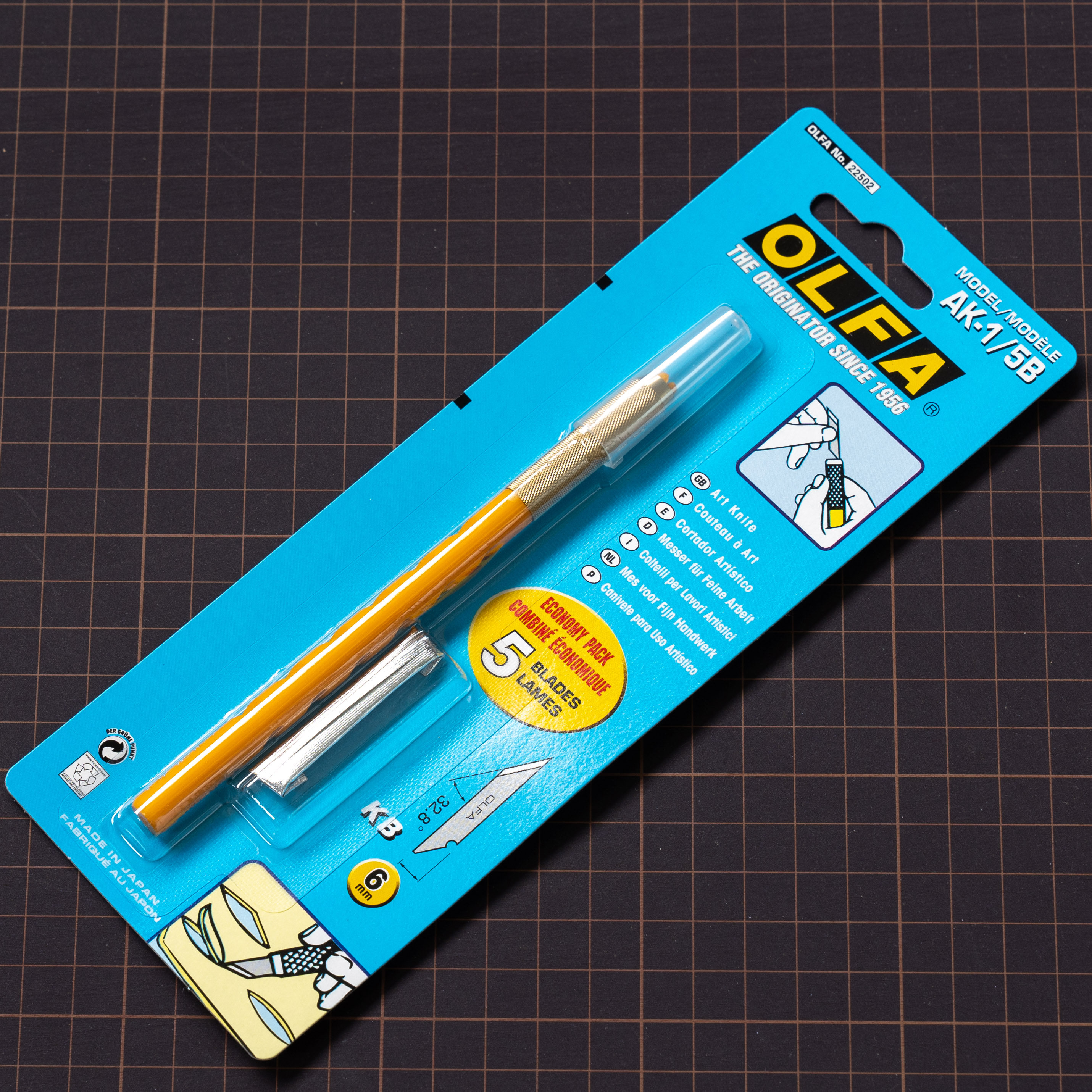 Japan imports OLFA rhubarb AK-1 5B yellow corn grain pen knife up to water mouth pen knife large pen knife