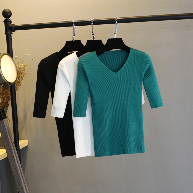 Mid-Sleeve V-Neck T-Shirt, Slim-Fit Green Base Shirt, Five-Quarter Sleeve Short Knit Pullover, Suitable for Spring and Autumn, to Be Paired with Suits and Sweaters for Women