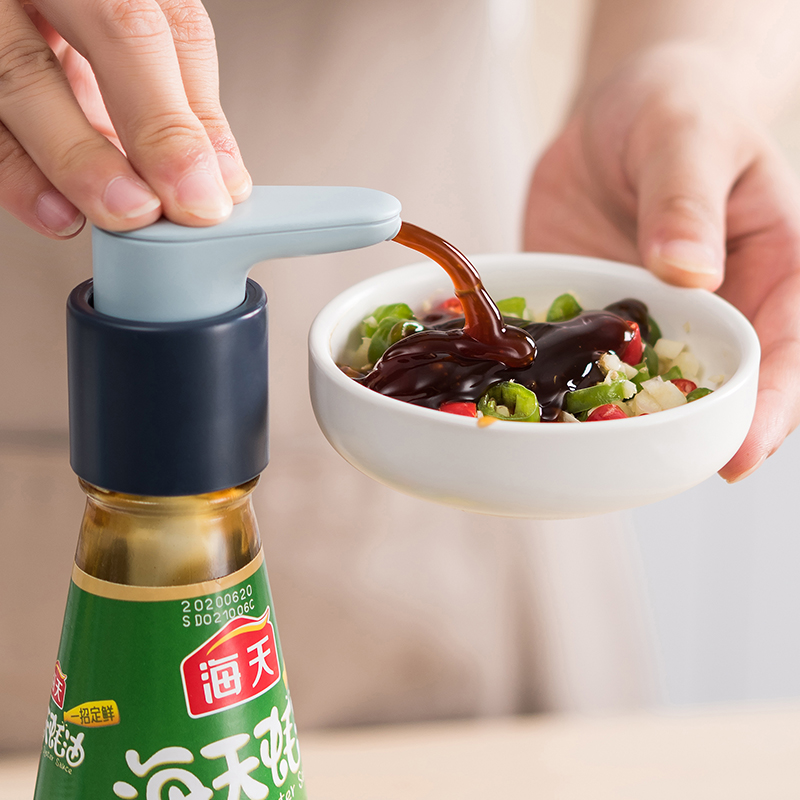 Oyster Oil Bottle Press Mouth Press Head Home Sea Day Consumption Oil Pot Squeezer Special Squeeze Oyster Oil Theorizer Universal Bottle Press Mouth