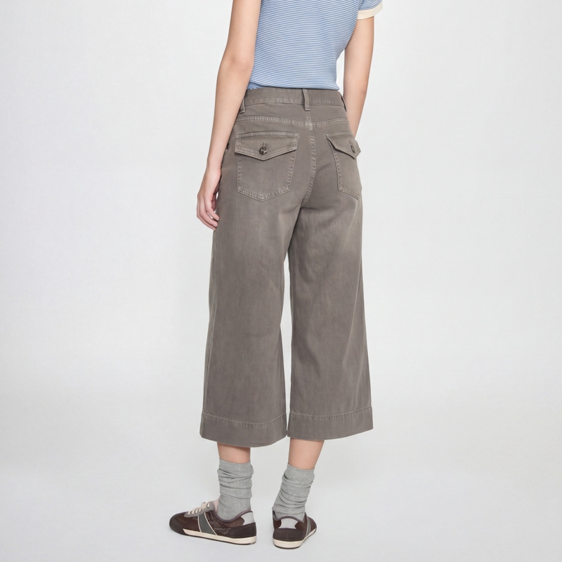 Vintage Washed Denim Cropped Pants for Women, Loose Casual Mid-Length Pants, Flared Pants 89035 Vintage Washed Denim Cropped Pants for Women, Loose Casual Mid-Length Pants, Flared Pants 89035