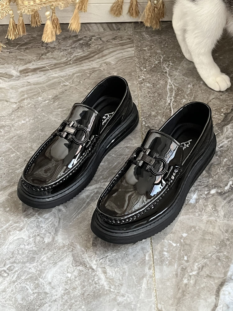 Mysterious Gifs High Quality Comfort Good Wear ~ Lacquered Leather Bright Face Bean Shoe Men's Thick Bottom Heightening Small Leather Shoes-Taobao