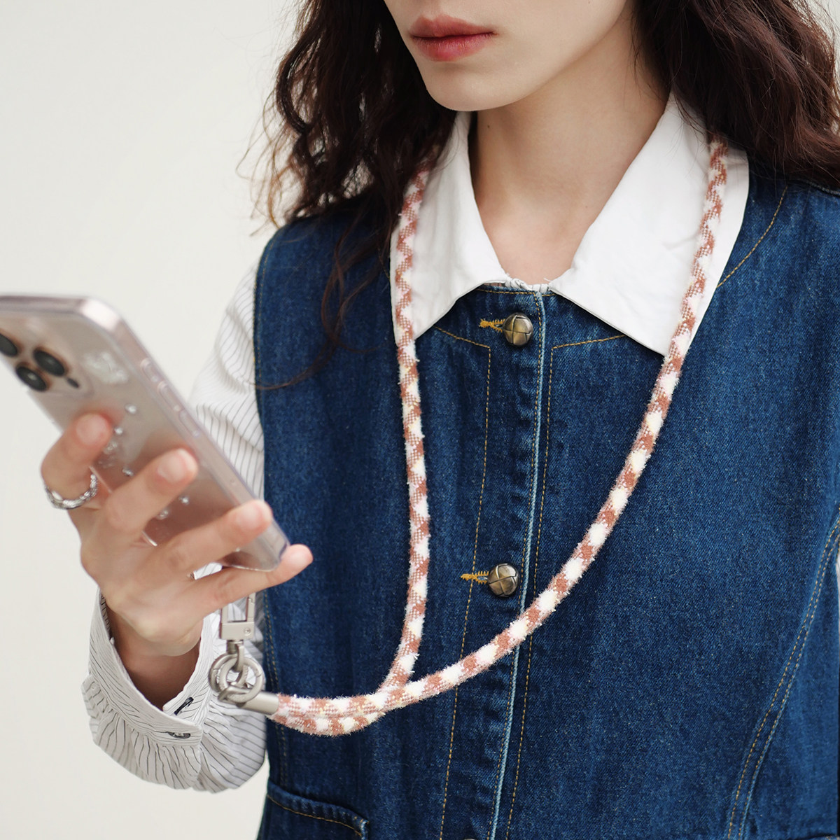 Mobile Phone Lanyard Crossbody Winter Plush Long Strap Sturdy and Durable Phone Chain Strap Crossbody Can Be Worn as a Camera Strap New