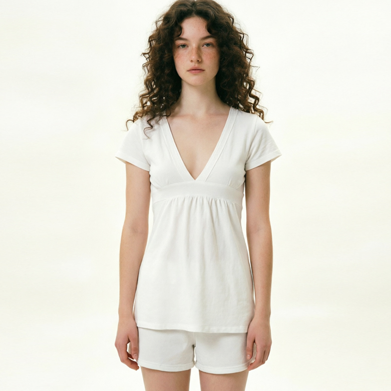 Simple and Pure Desire, American-Style White Deep V-Neck High-Waisted Loose A-Line Slimming Long T-Shirt for Layering, Cotton Top for Summer Simple and Pure Desire, American-Style White Deep V-Neck High-Waisted Loose A-Line Slimming Long T-Shirt for Layering, Cotton Top for Summer