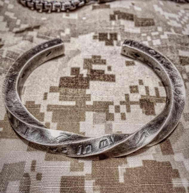 Handmade custom men's Jewelry Simple rough custom Viking War Bracelet Sterling silver Silver Bracelet Bracelet