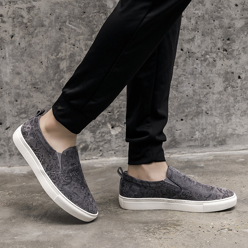 Winter leather lazy shoes men's British slip-on loafers retro casual leather shoes low top breathable all-match sneakers