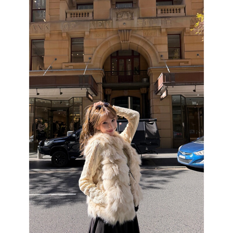 [Mist Color] Layered Little Fox Fur Vest Imported Saga Fox Fur Sleeveless Short Coat for Women