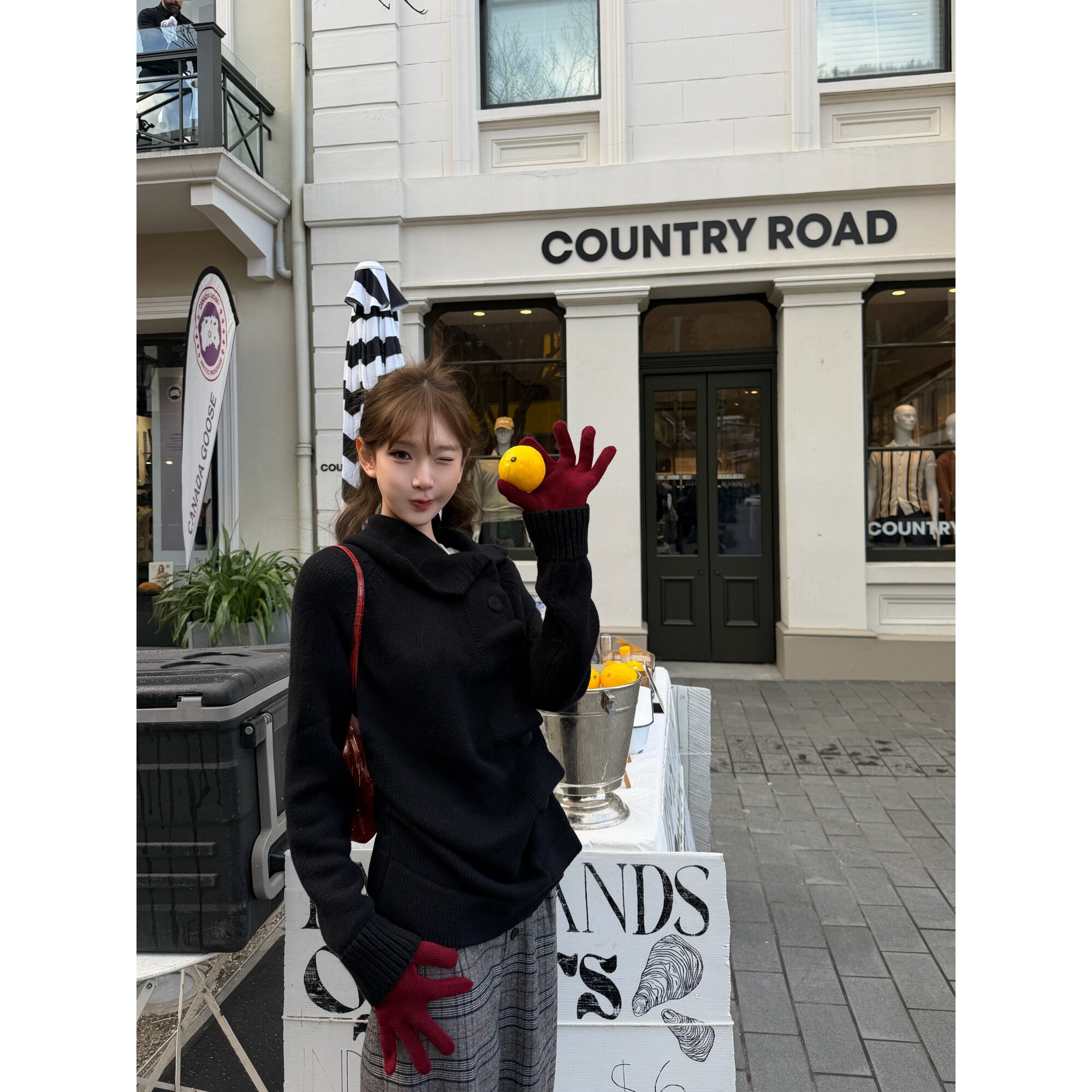 Yangzifan Dark-themed Asymmetrical Button Design Chunky Knit Edge Ruffled Collar Sweater for Women