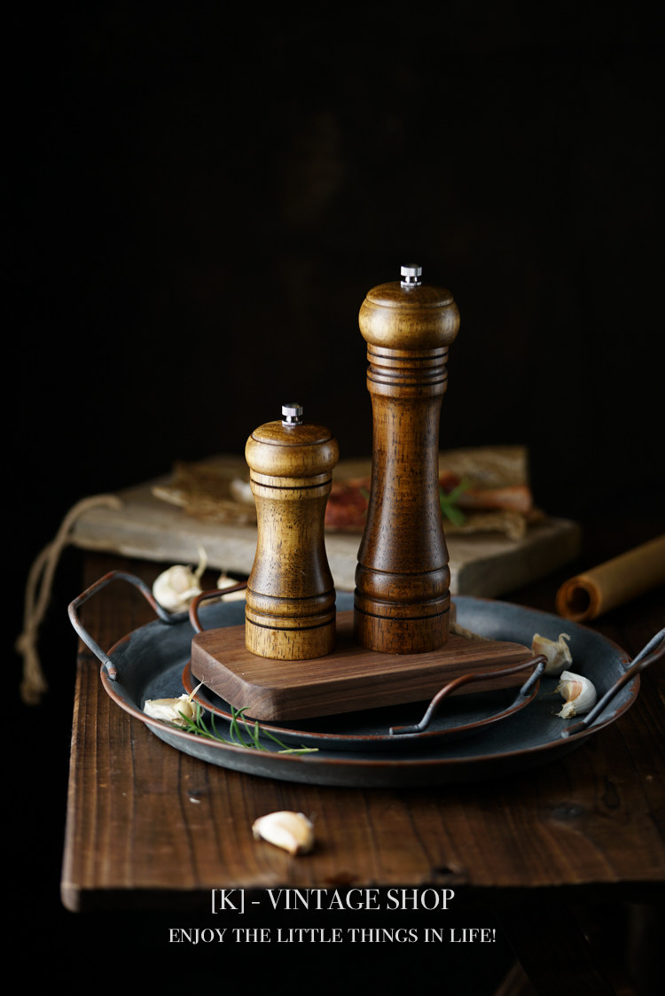 Solid Wood Oak Grinder Manual Black Pepper Grinder Bottle Multi-purpose Kitchen Seasoning Bottle Kitchen Tools