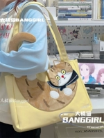 Светло-желтый