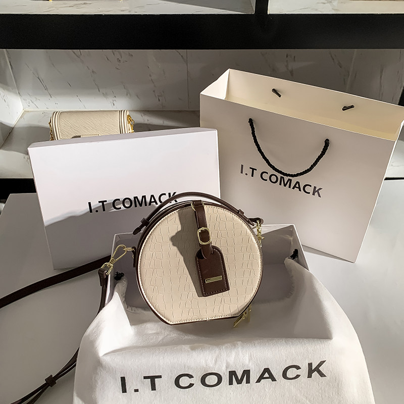 Hong Kong ITCOMACK Leather Crocodile Little Round Bag Bag 2020 New Mode Single Shoulder Slipper Bag