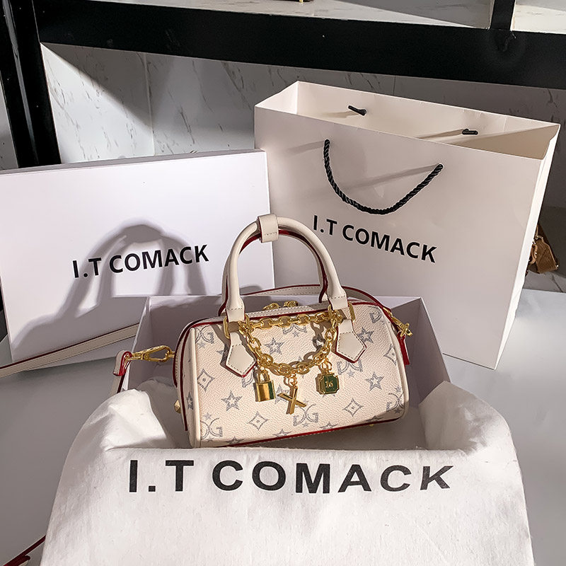 Hong Kong ITCOMACK leather presbyopia Boston bag women 2021 new trendy high-end sense crossbody portable pillow bag