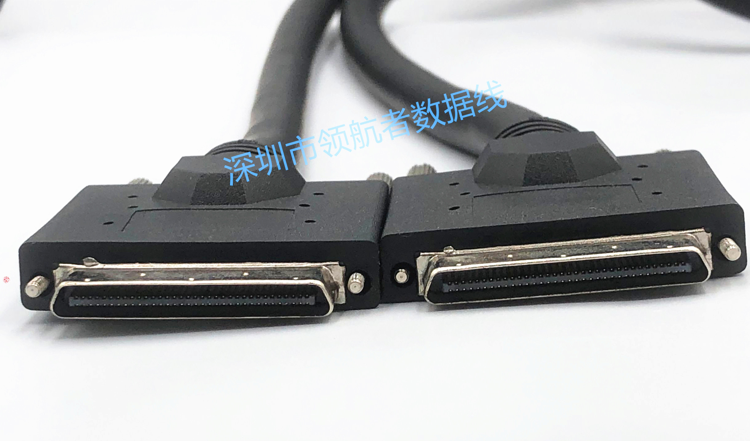 SCSI cable VHDCI68M M male-to-male Ultra-thin V68 data connection cable 68P cable 1.5 meters