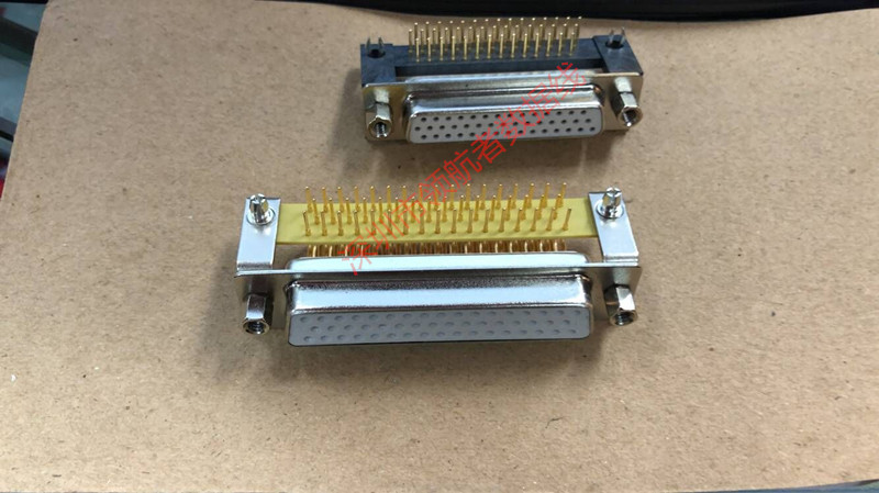 DB50 welded PCB board 180-degree right angle male seat 90-degree bent angle black rubber core gilded needle connector