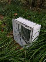 Imported super white cloud fog pattern glass brick entrance background wall partition wall package broken free bracket