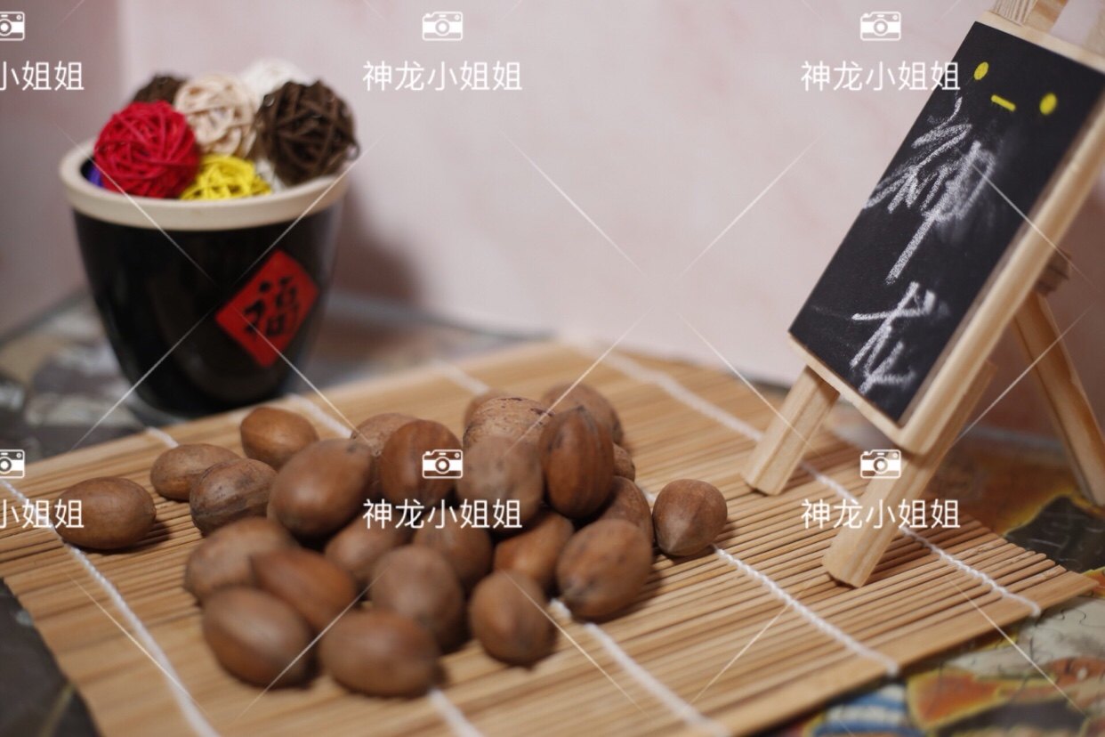 Squirrel grain imported round big root fruit Bulk imported small big root fruit Devil snow landlord food 500 grams