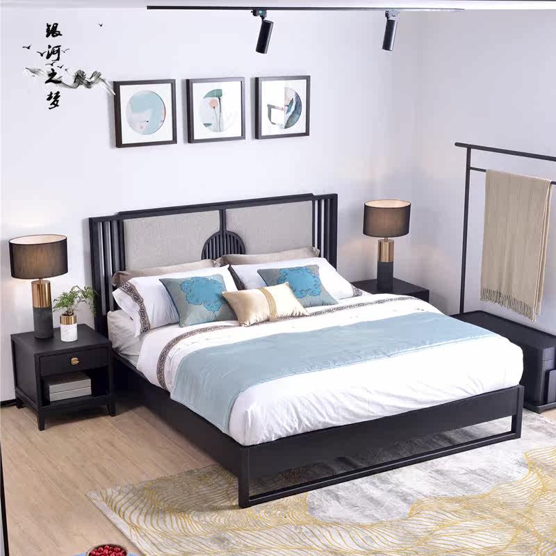 New Chinese style solid wood double bed bedroom wedding bed modern villa high-grade walnut furniture hotel club customization