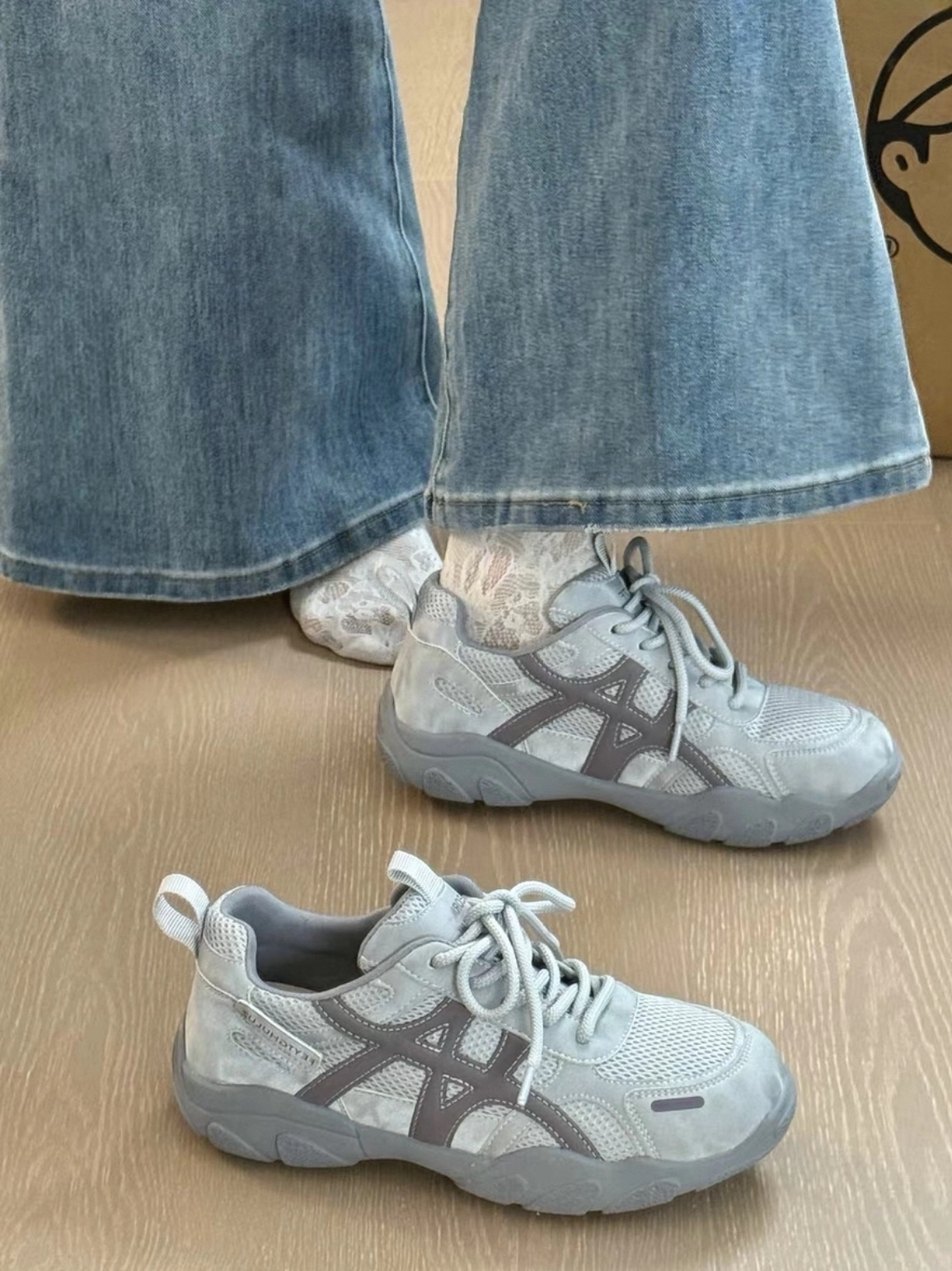 Retro Thick-Soled Moral Training Shoes for Women 2026 New Gray Mesh Casual Breathable Sports Shoes Versatile Height-Increasing Hiking Shoes