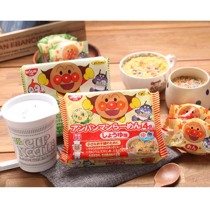 Good cute ~ Hong Kong Shunma Japanese bread Superman Children's paparazzi noodles Bubbling Noodles