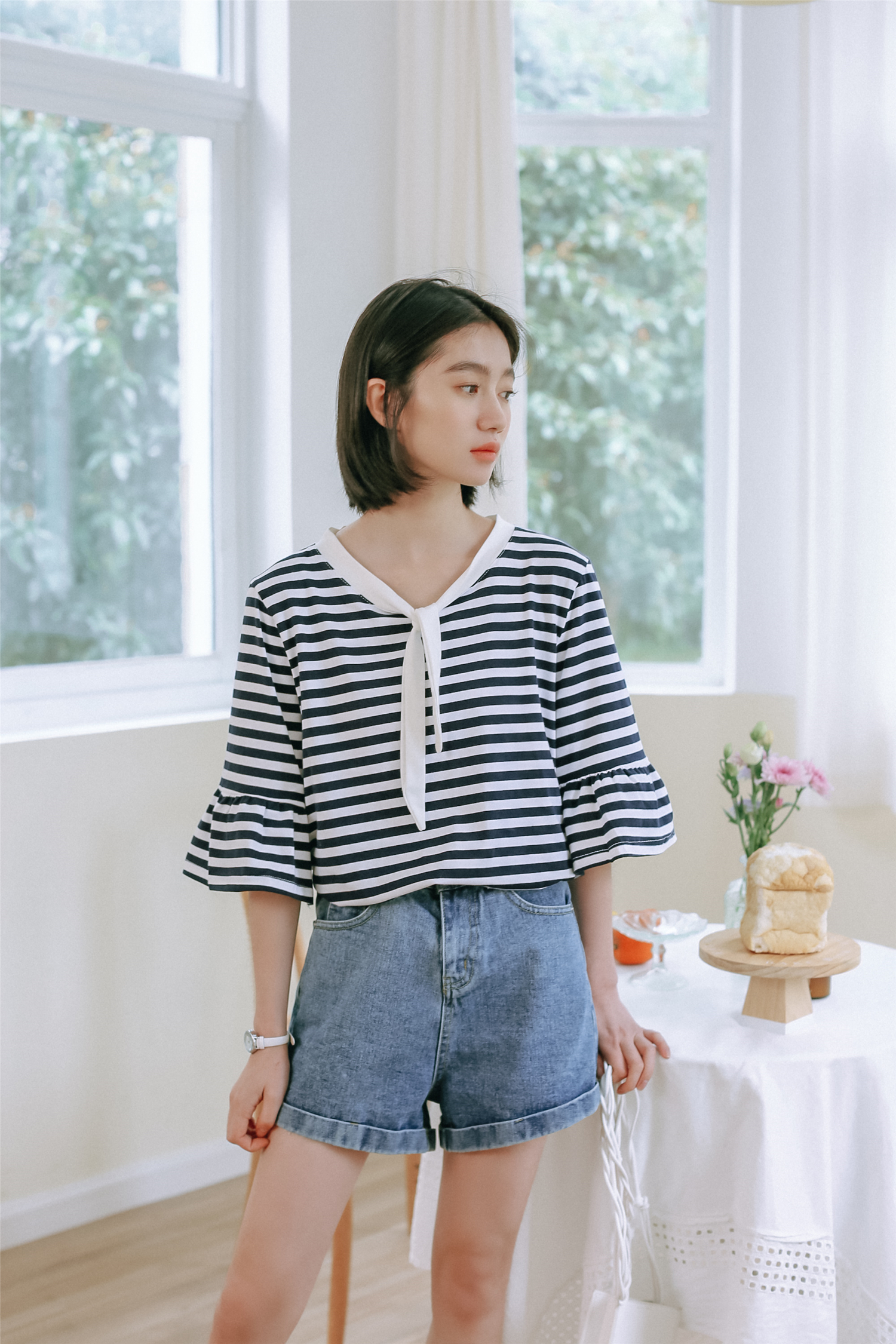 VK旗艦店 韓系新款條紋撞色領帶短袖上衣