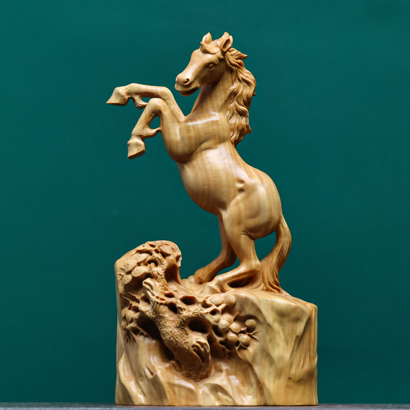 Authentic Small-Leaf Boxwood Carved Figurine of a Horse, Symbolizing Immediate Success, Home Decoration, Car Interior Ornament, Gift